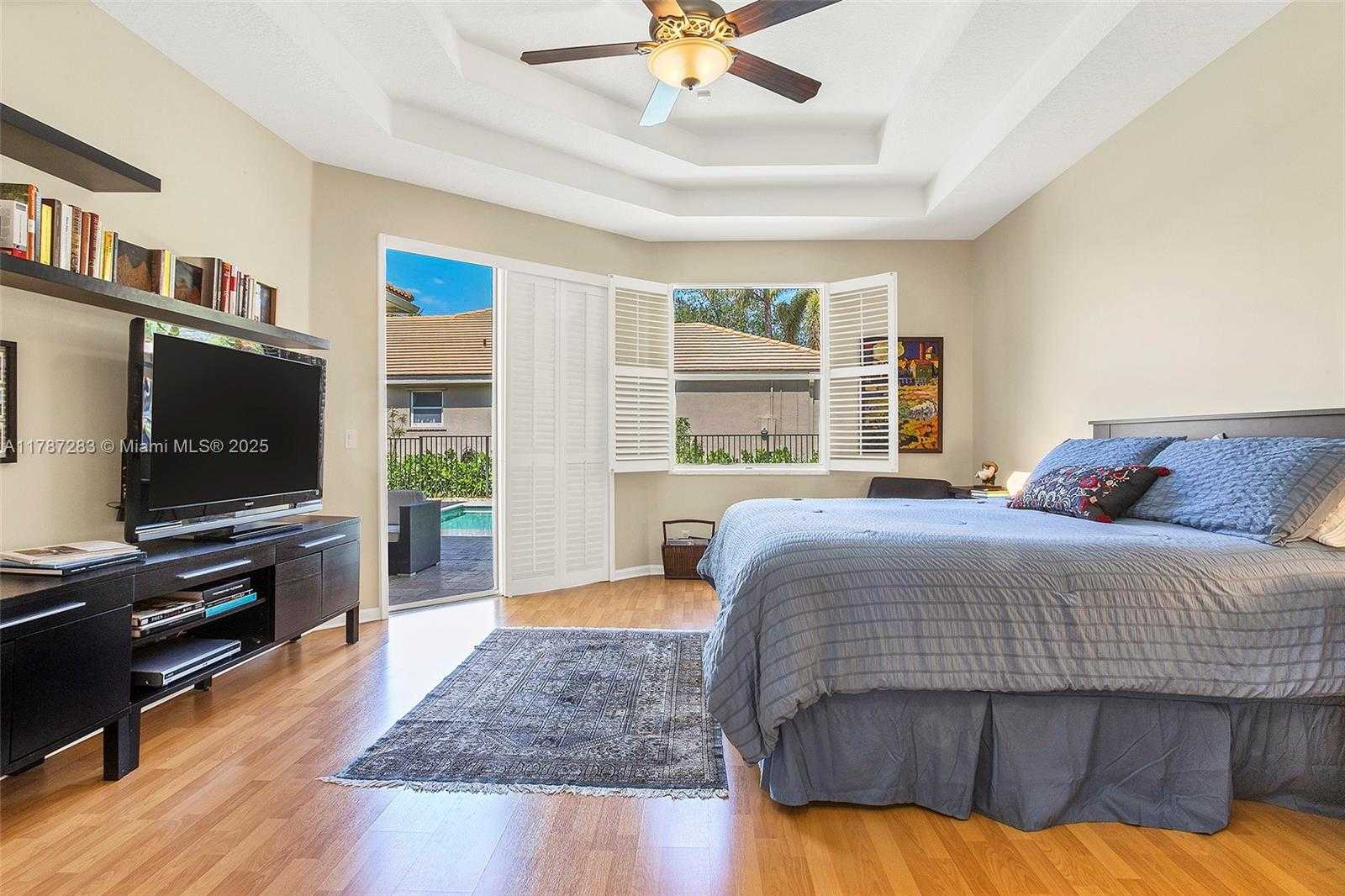 Small Image of 3848 OAK RIDGE CIR, Weston Number 7