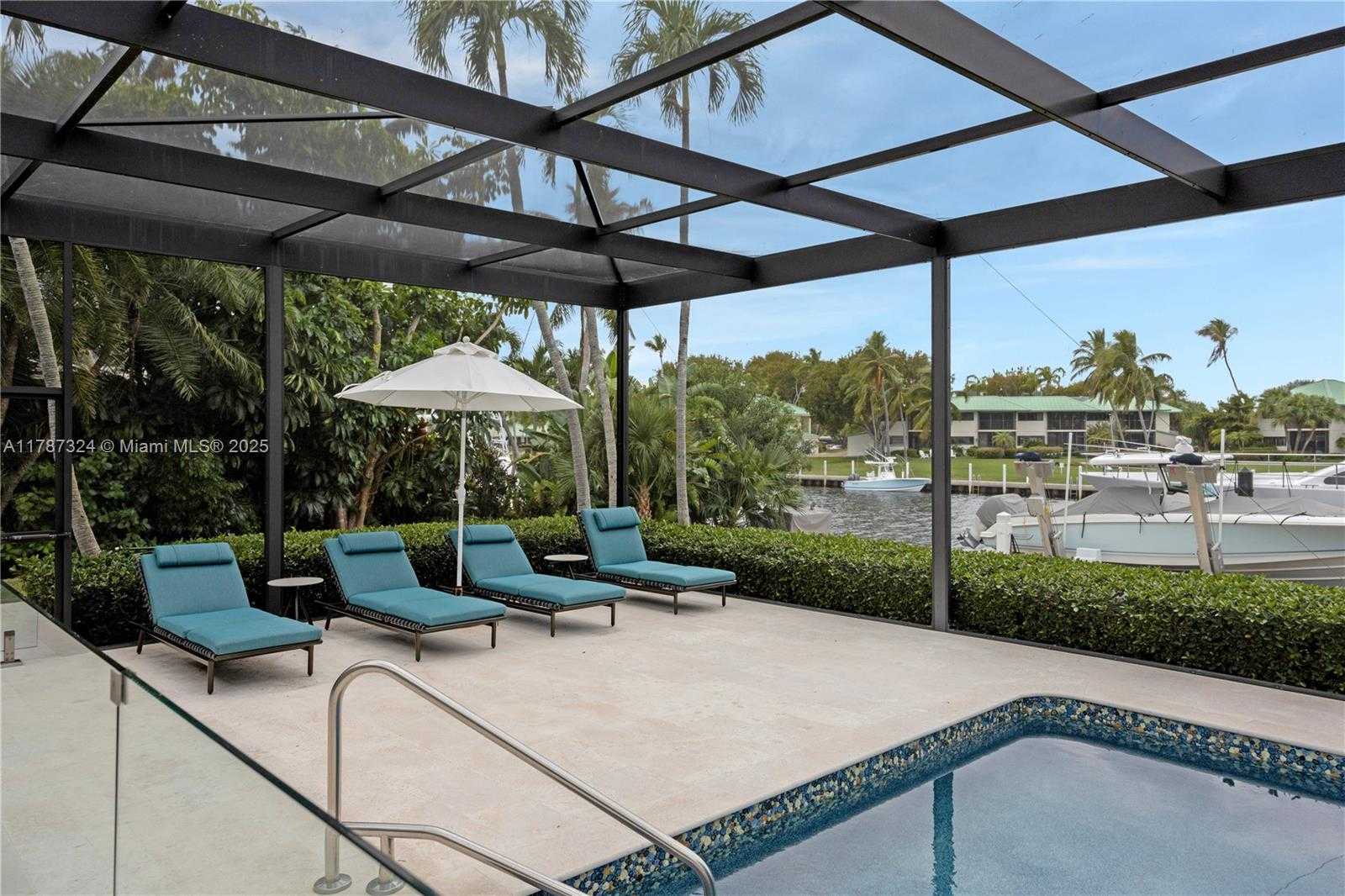 Small Image of 64 TARPOON LANE, Key Largo Number 15