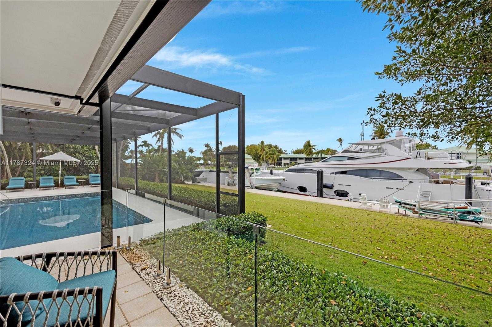 Small Image of 64 TARPOON LANE, Key Largo Number 22