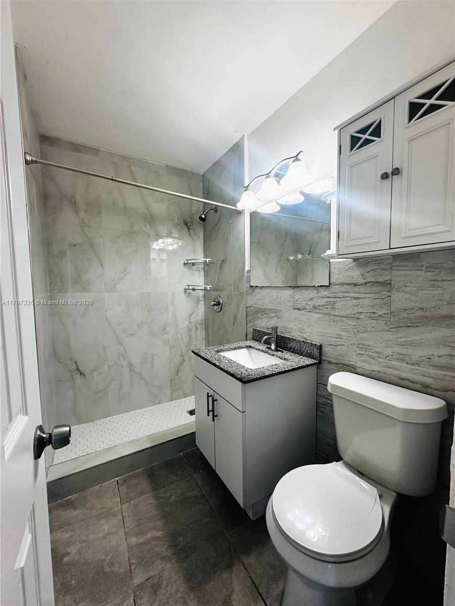 Small Image of 800 NORTH 69TH AVE, Hollywood Number 10