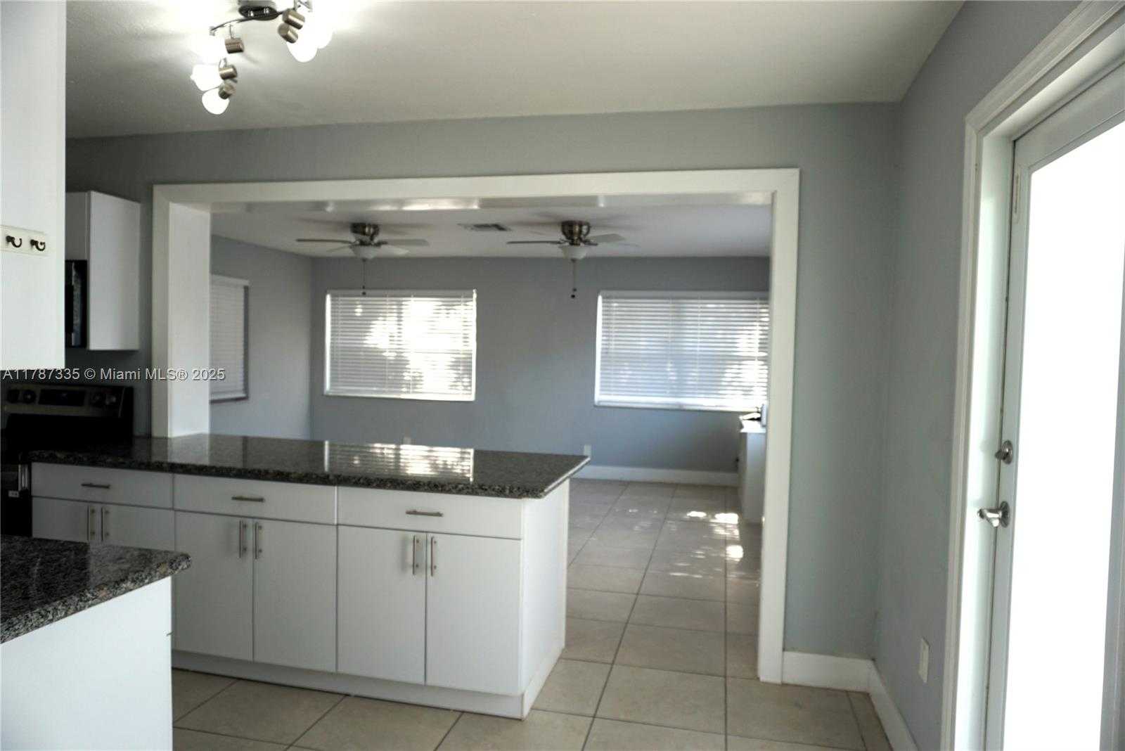Small Image of 800 NORTH 69TH AVE, Hollywood Number 20