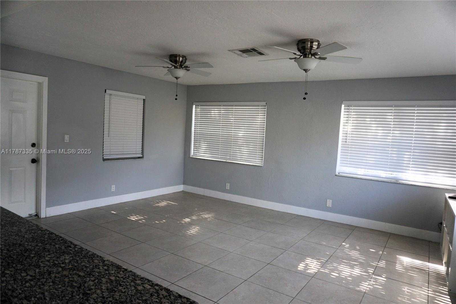 Small Image of 800 NORTH 69TH AVE, Hollywood Number 21