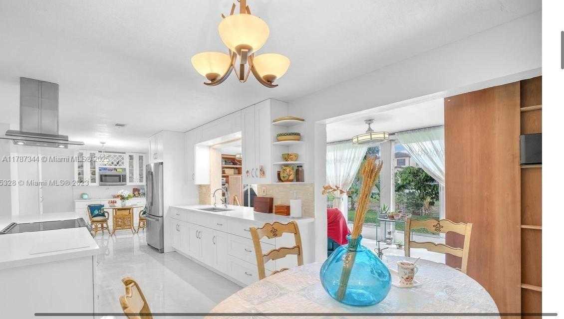 Small Image of 4941 NORTH WEST 55TH CT, Tamarac Number 11
