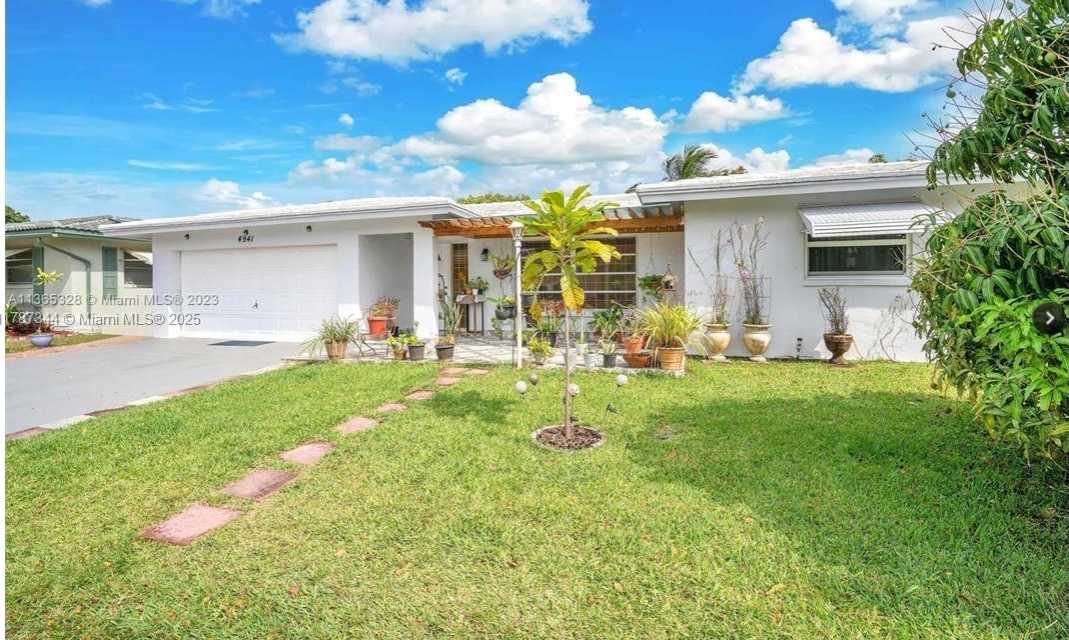 Small Image of 4941 NORTH WEST 55TH CT, Tamarac Number 2