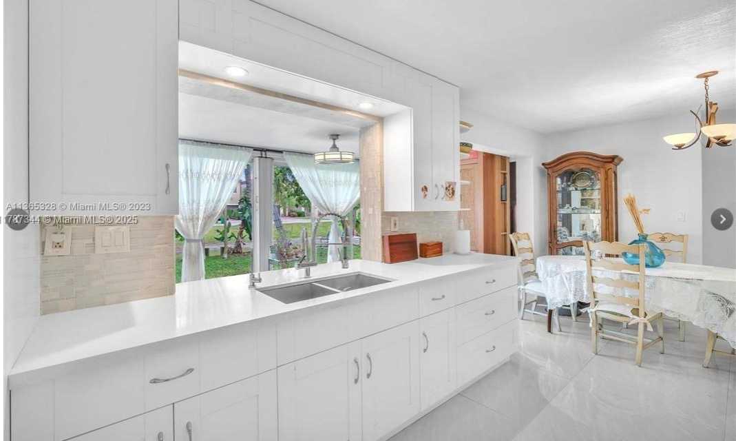 Small Image of 4941 NORTH WEST 55TH CT, Tamarac Number 24