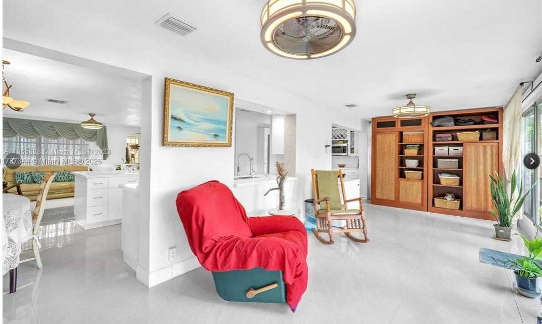 Small Image of 4941 NORTH WEST 55TH CT, Tamarac Number 28