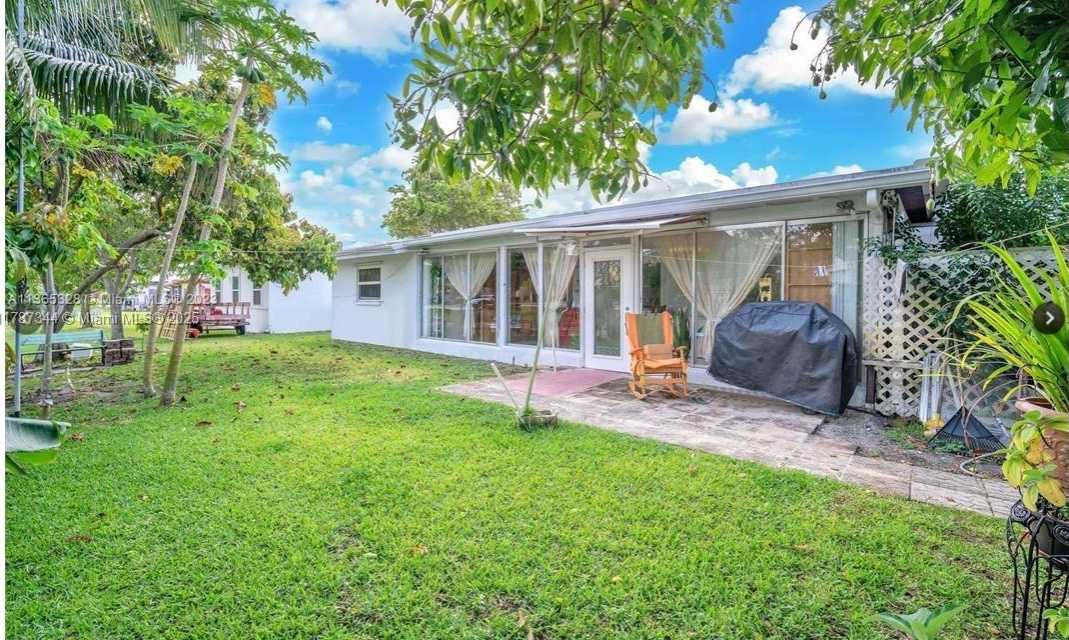 Small Image of 4941 NORTH WEST 55TH CT, Tamarac Number 29