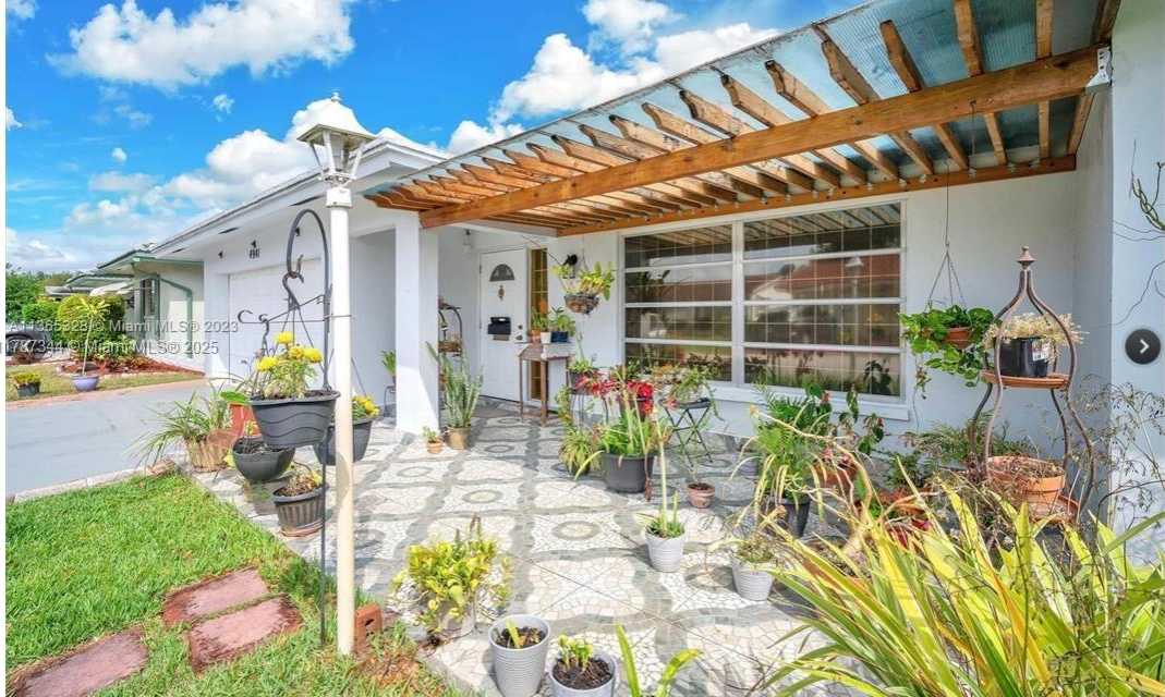 Small Image of 4941 NORTH WEST 55TH CT, Tamarac Number 3