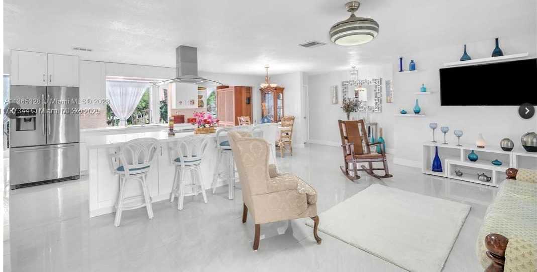Small Image of 4941 NORTH WEST 55TH CT, Tamarac Number 7