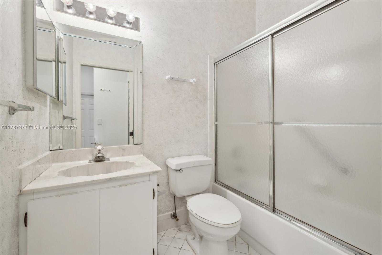 Small Image of 5260 TIFFANY ANNE CIR, West Palm Beach Number 13