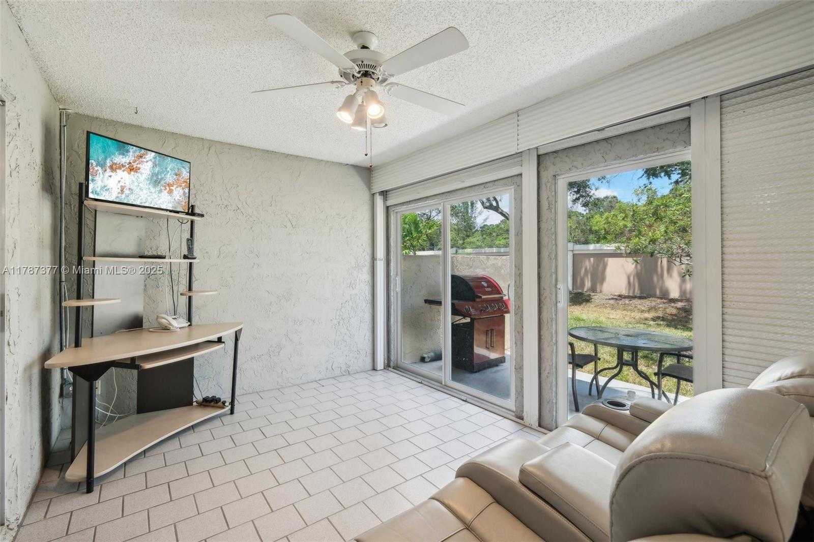 Small Image of 5260 TIFFANY ANNE CIR, West Palm Beach Number 22