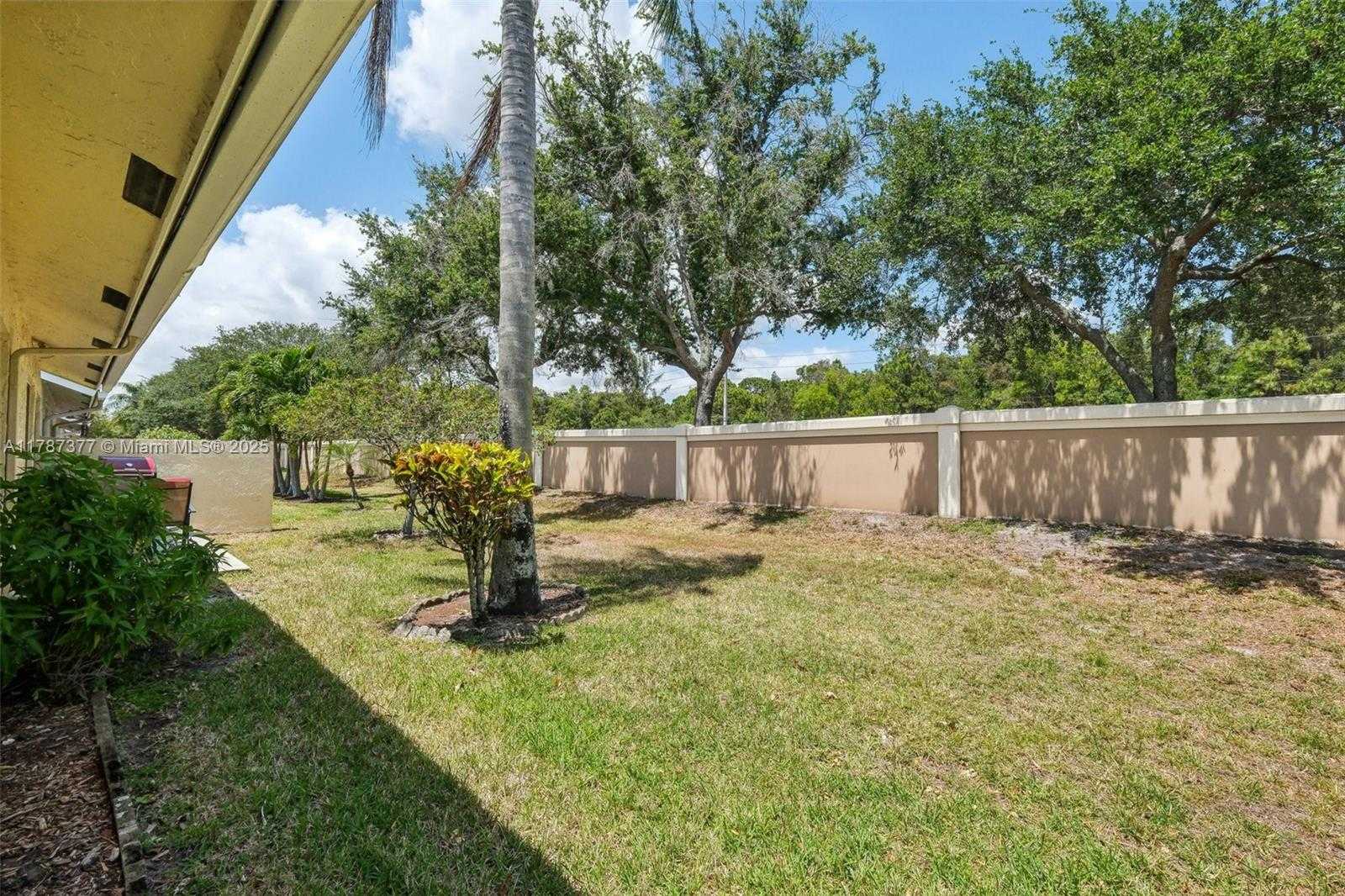 Small Image of 5260 TIFFANY ANNE CIR, West Palm Beach Number 25