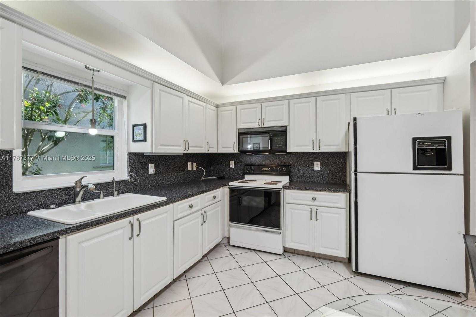 Small Image of 5260 TIFFANY ANNE CIR, West Palm Beach Number 8