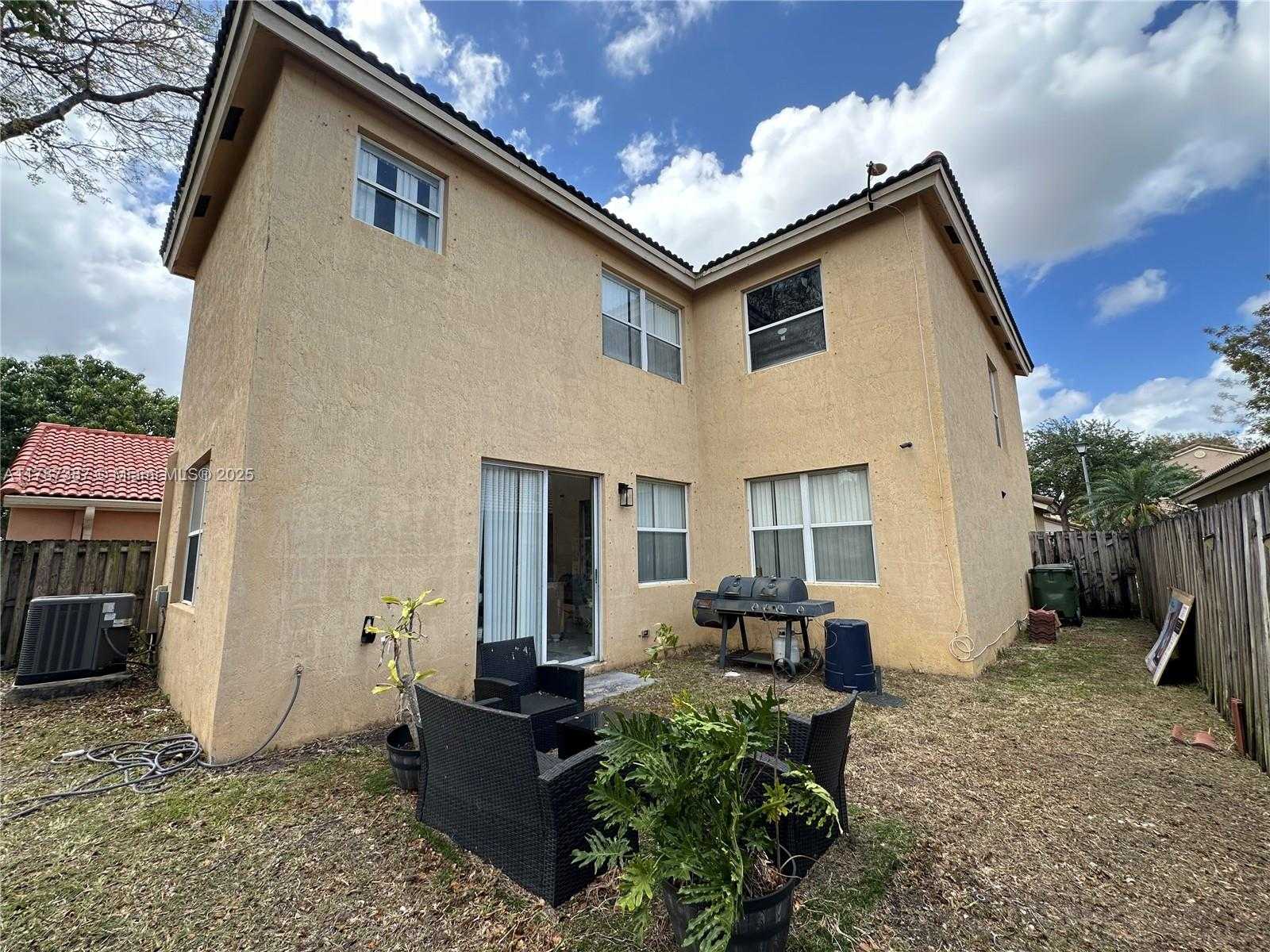 Small Image of 1930 SOUTH EAST 14TH CT, Homestead Number 5