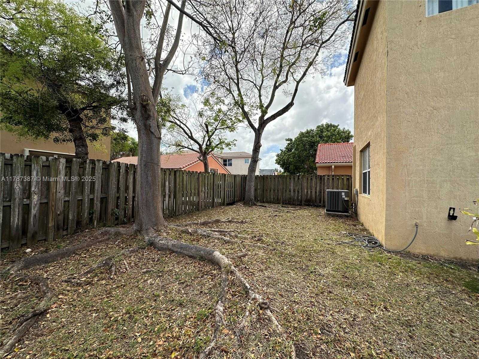 Small Image of 1930 SOUTH EAST 14TH CT, Homestead Number 7