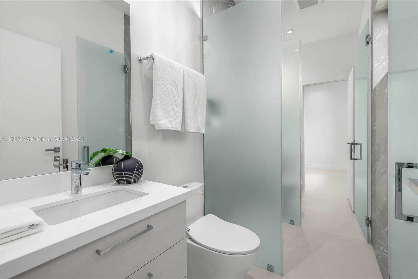 Small Image of 144 NORTH WEST 110TH ST, Miami Shores Number 33