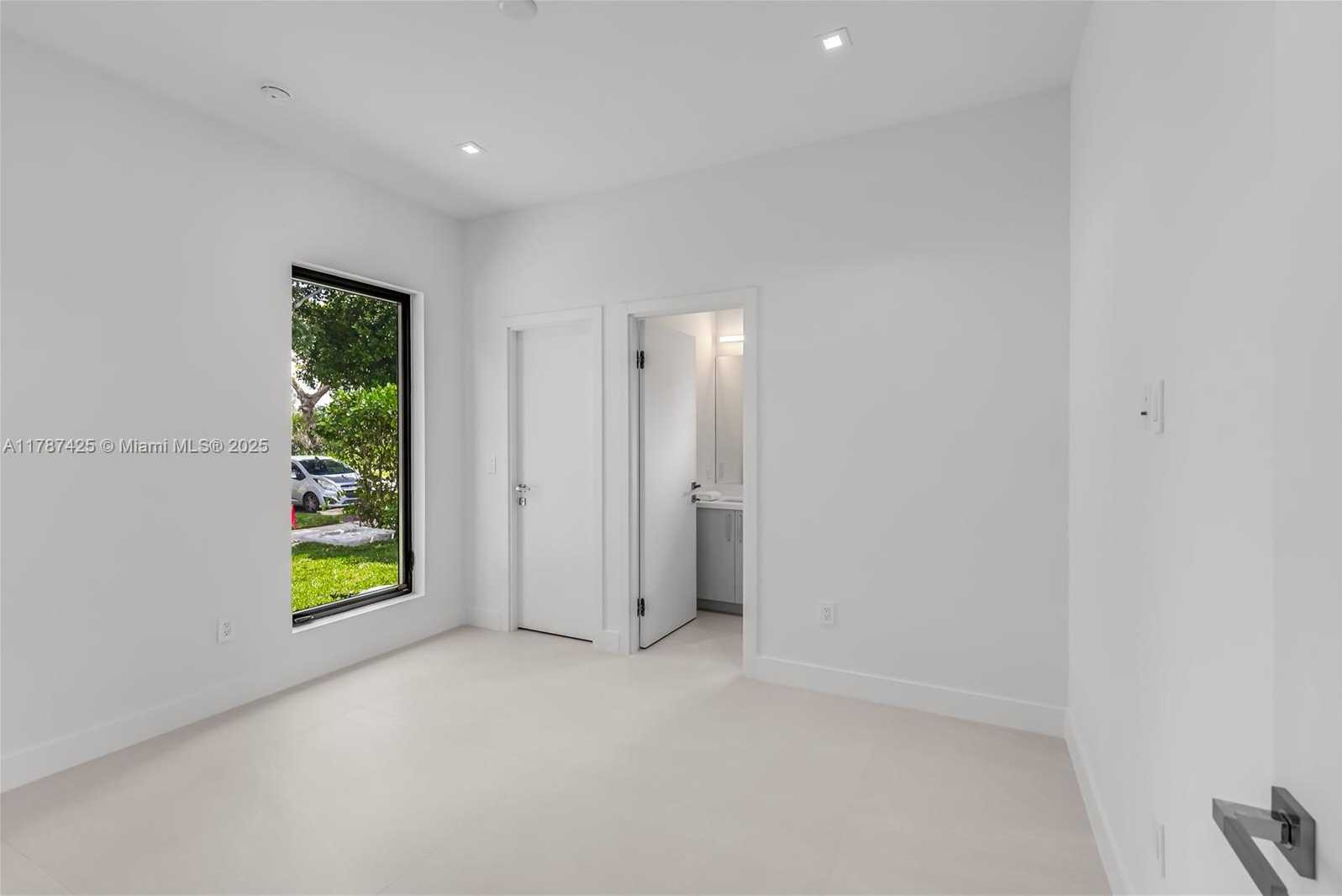 Small Image of 144 NORTH WEST 110TH ST, Miami Shores Number 35