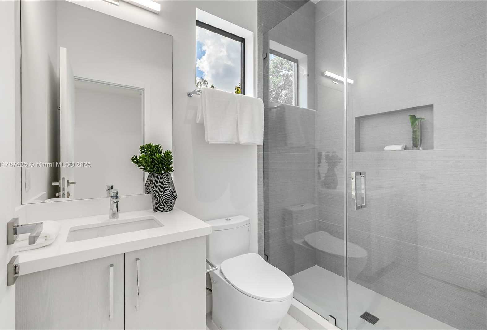 Small Image of 144 NORTH WEST 110TH ST, Miami Shores Number 36