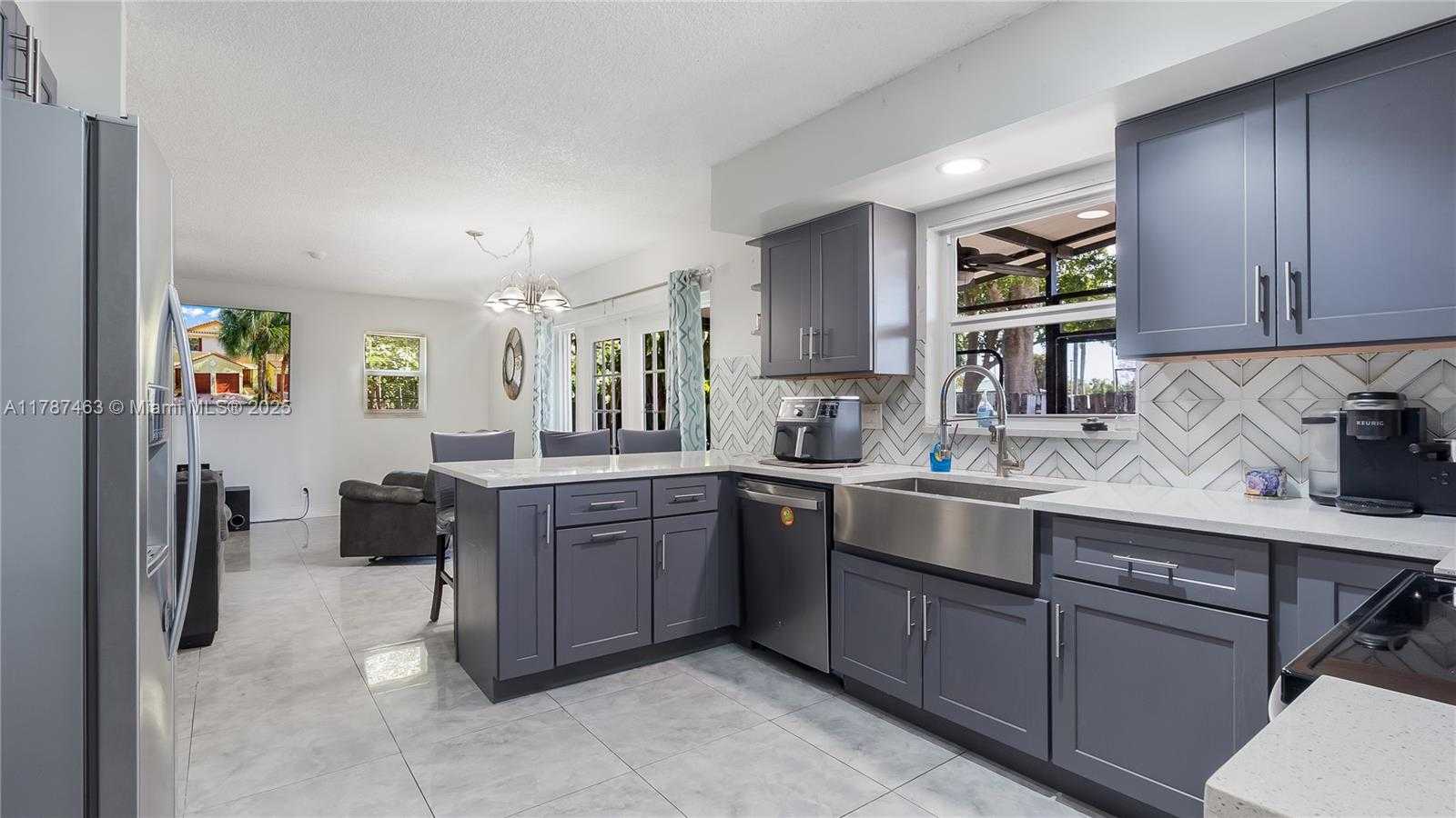 Small Image of 2641 HURON WAY, Miramar Number 12