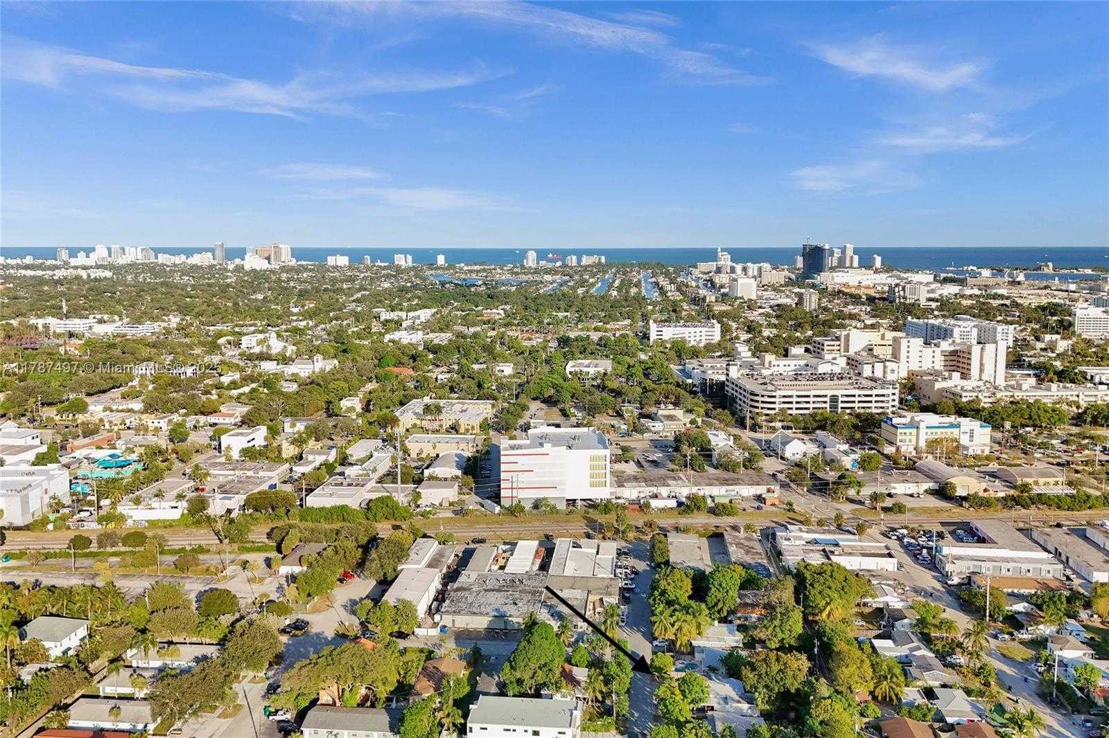 Small Image of 218 SOUTH WEST 14TH CT, Fort Lauderdale Number 2