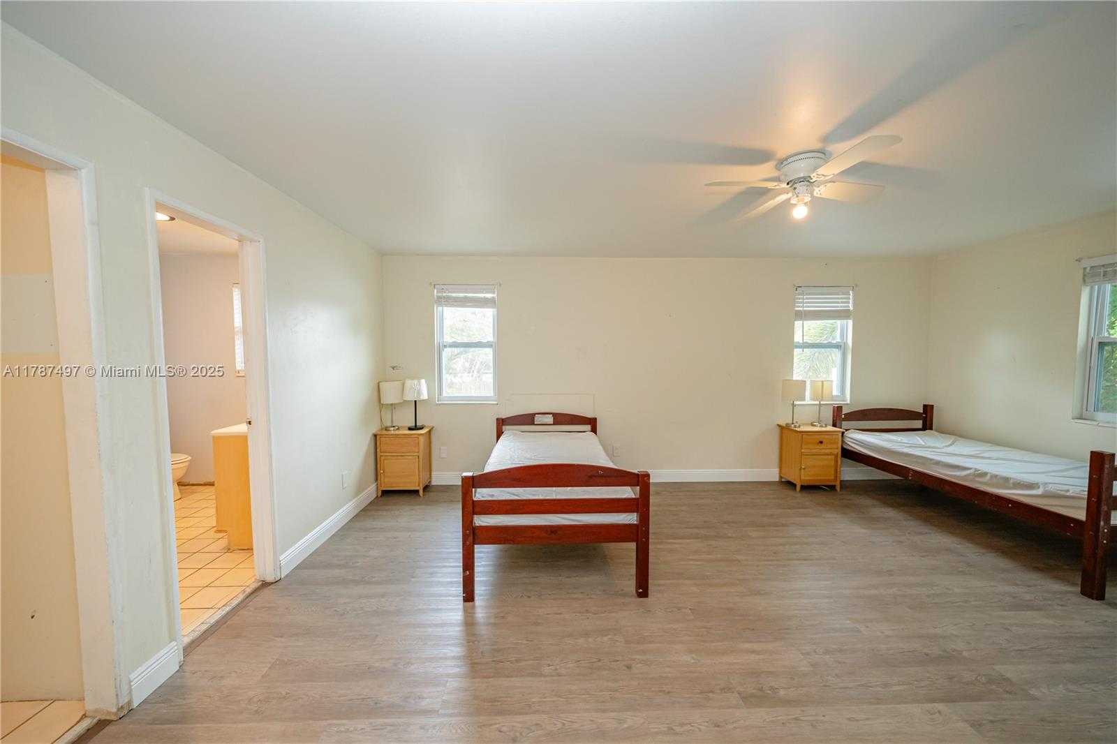 Small Image of 218 SOUTH WEST 14TH CT, Fort Lauderdale Number 31