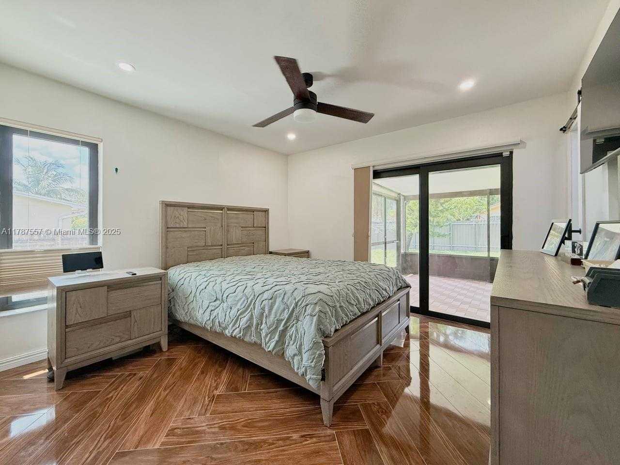 Small Image of 19612 SOUTH WEST 87TH PL, Cutler Bay Number 11