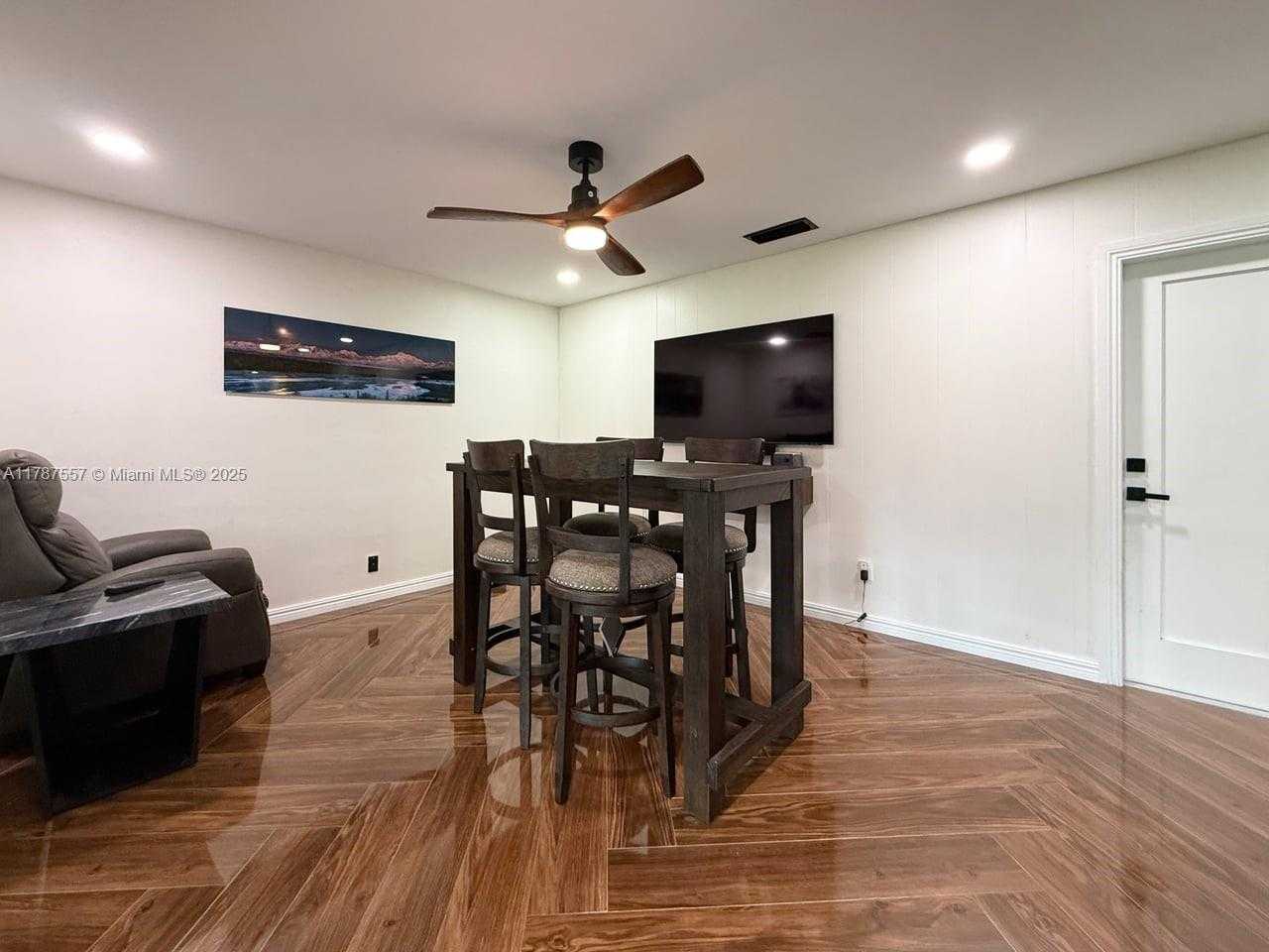 Small Image of 19612 SOUTH WEST 87TH PL, Cutler Bay Number 16