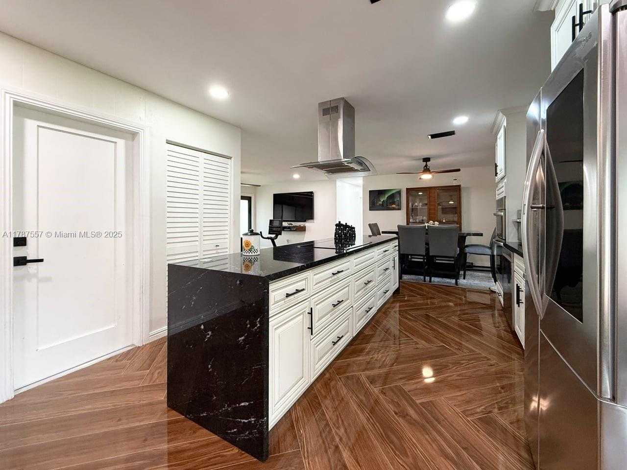 Small Image of 19612 SOUTH WEST 87TH PL, Cutler Bay Number 17