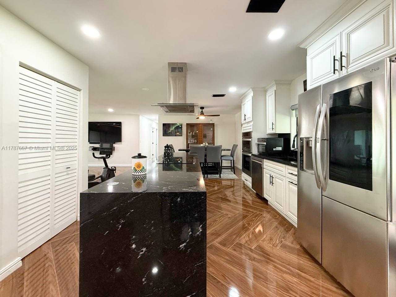 Small Image of 19612 SOUTH WEST 87TH PL, Cutler Bay Number 18