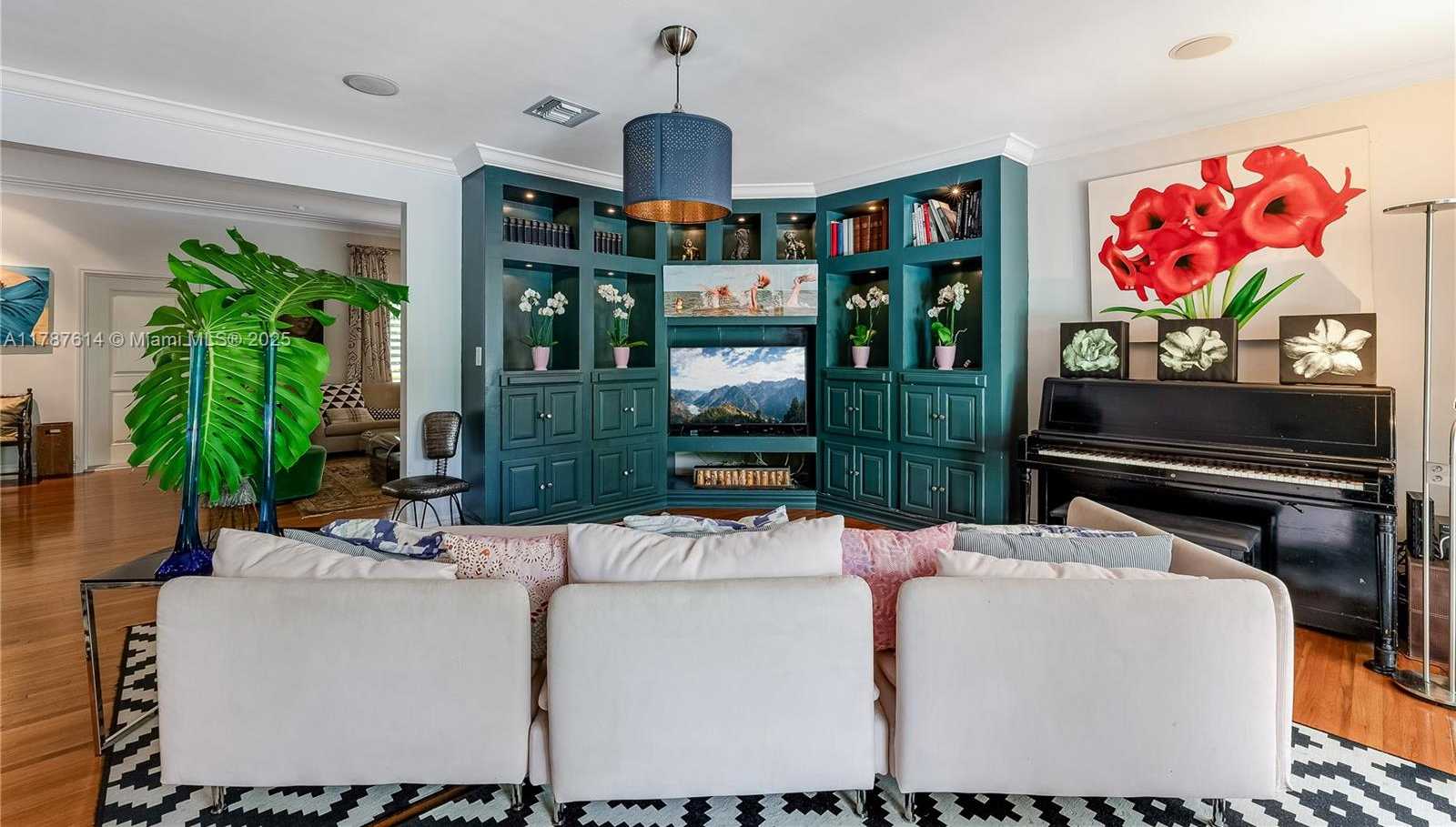 Small Image of 4404 ALHAMBRA CIR, Coral Gables Number 11