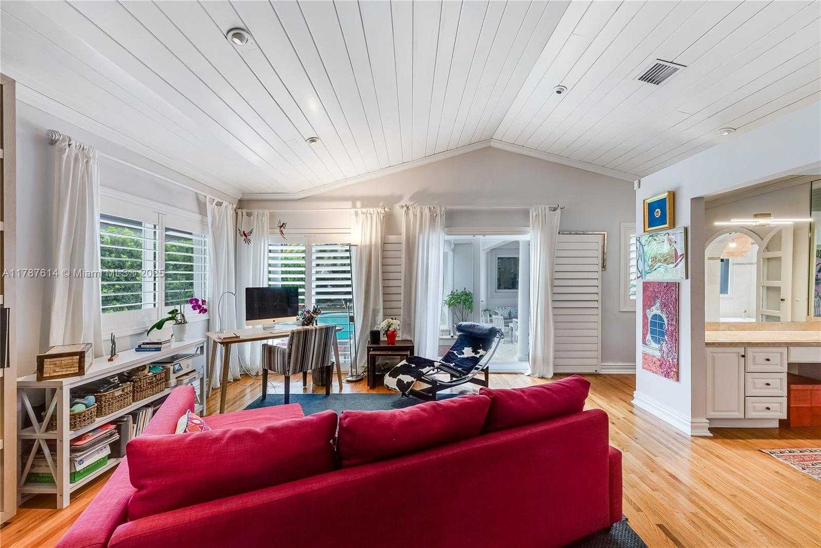 Small Image of 4404 ALHAMBRA CIR, Coral Gables Number 20