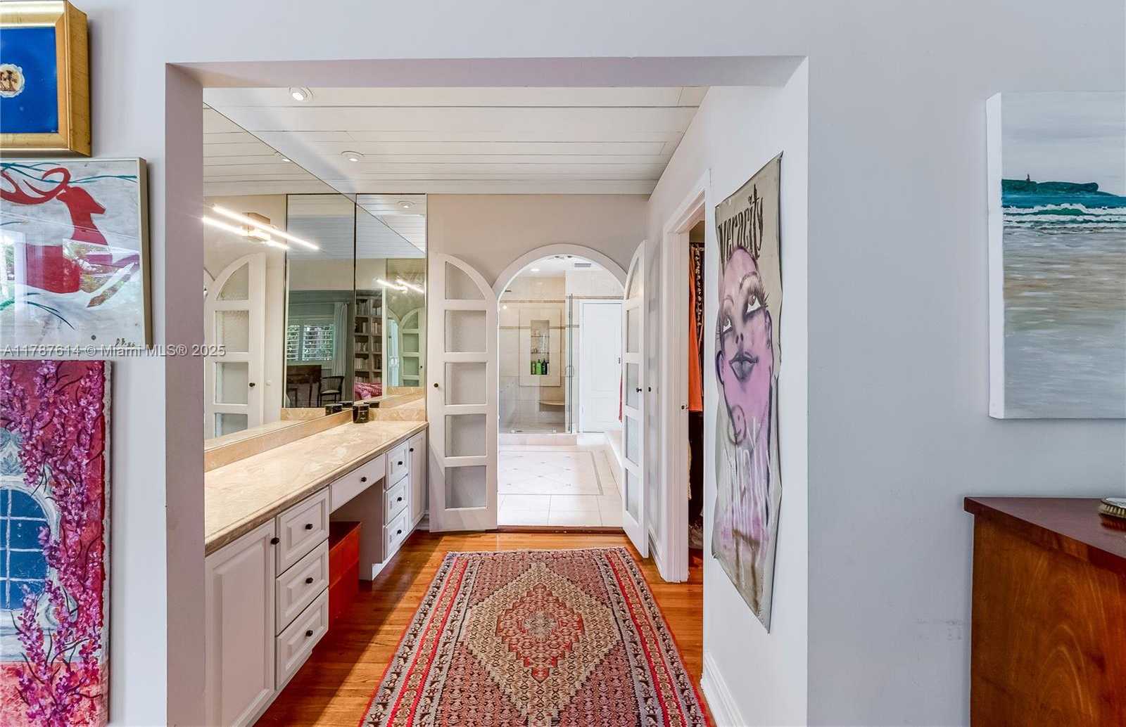 Small Image of 4404 ALHAMBRA CIR, Coral Gables Number 21
