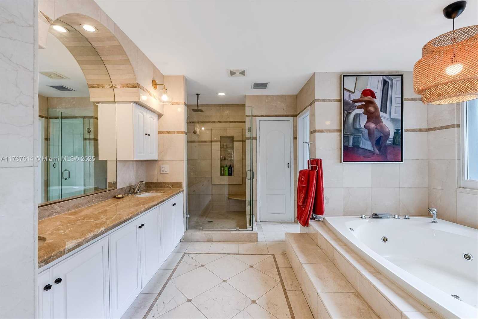 Small Image of 4404 ALHAMBRA CIR, Coral Gables Number 25