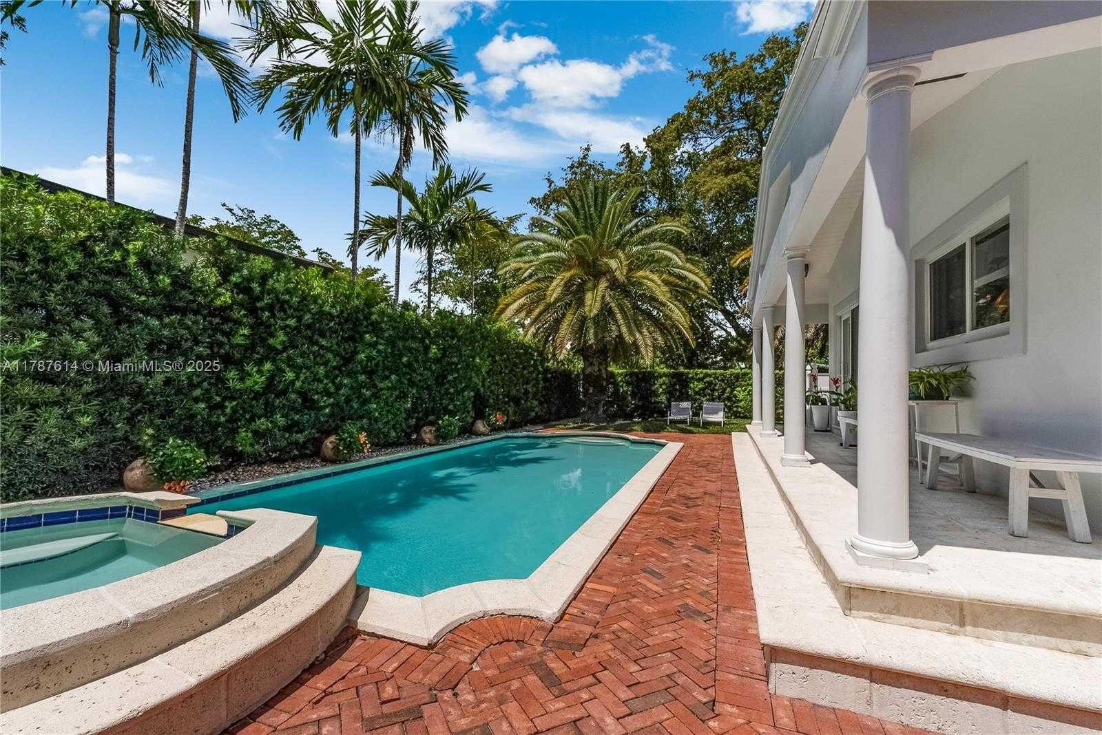 Small Image of 4404 ALHAMBRA CIR, Coral Gables Number 38