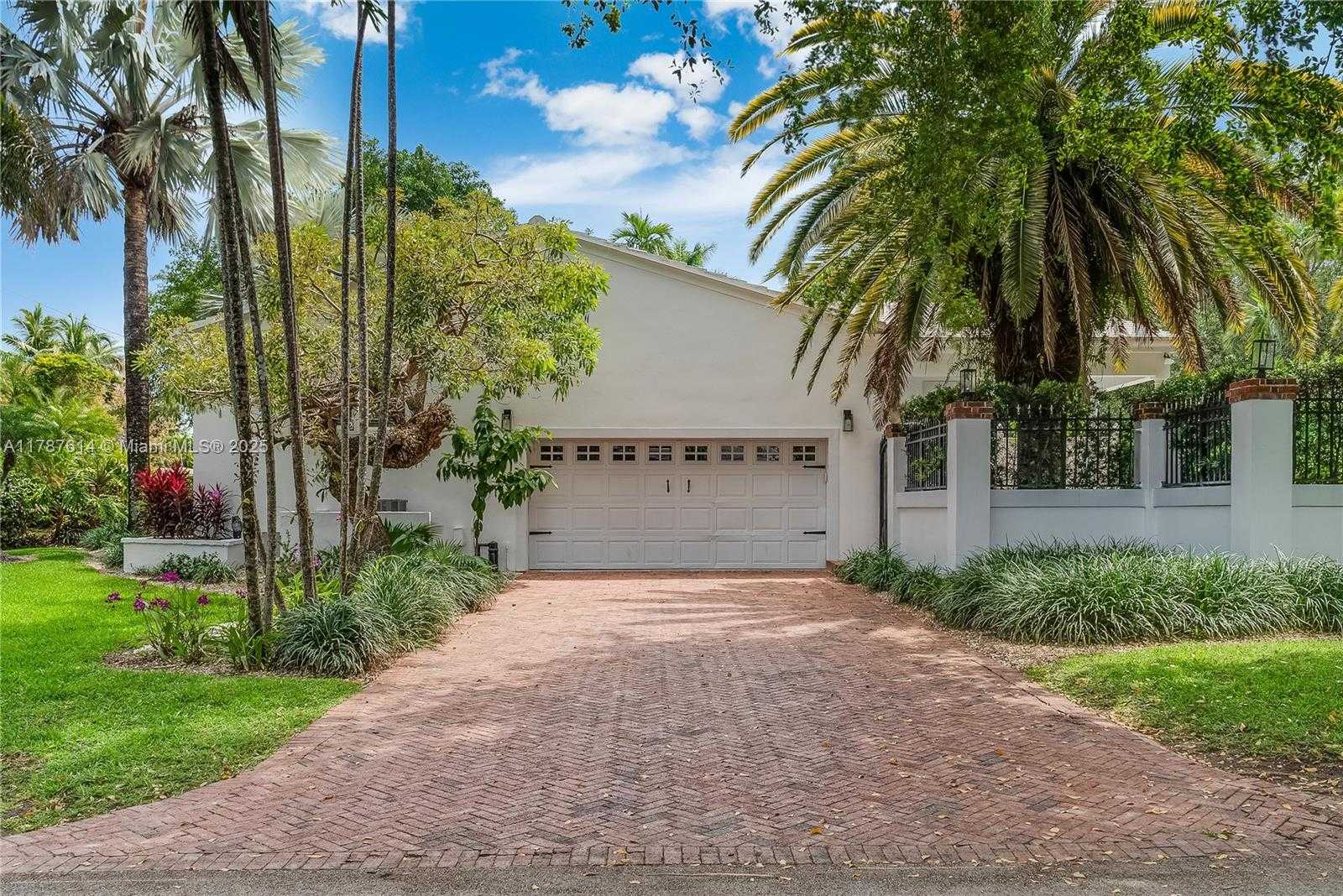 Small Image of 4404 ALHAMBRA CIR, Coral Gables Number 47