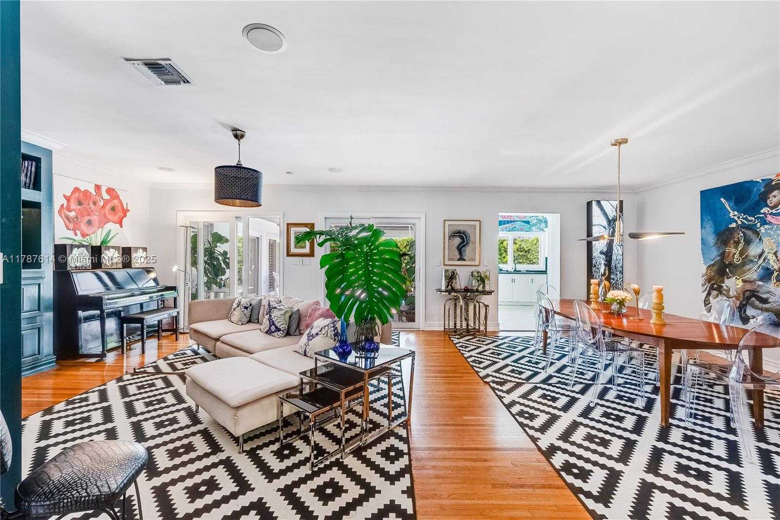 Small Image of 4404 ALHAMBRA CIR, Coral Gables Number 8