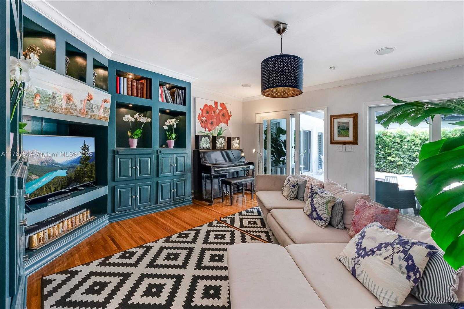 Small Image of 4404 ALHAMBRA CIR, Coral Gables Number 9