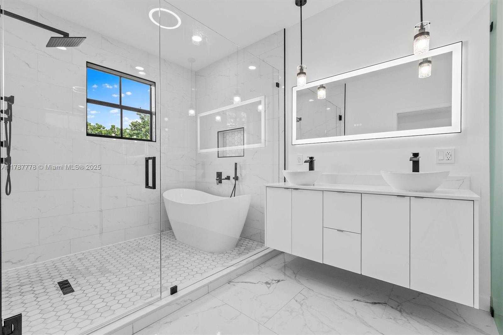 Small Image of 4814 NORTH WEST 56TH CT, Tamarac Number 12