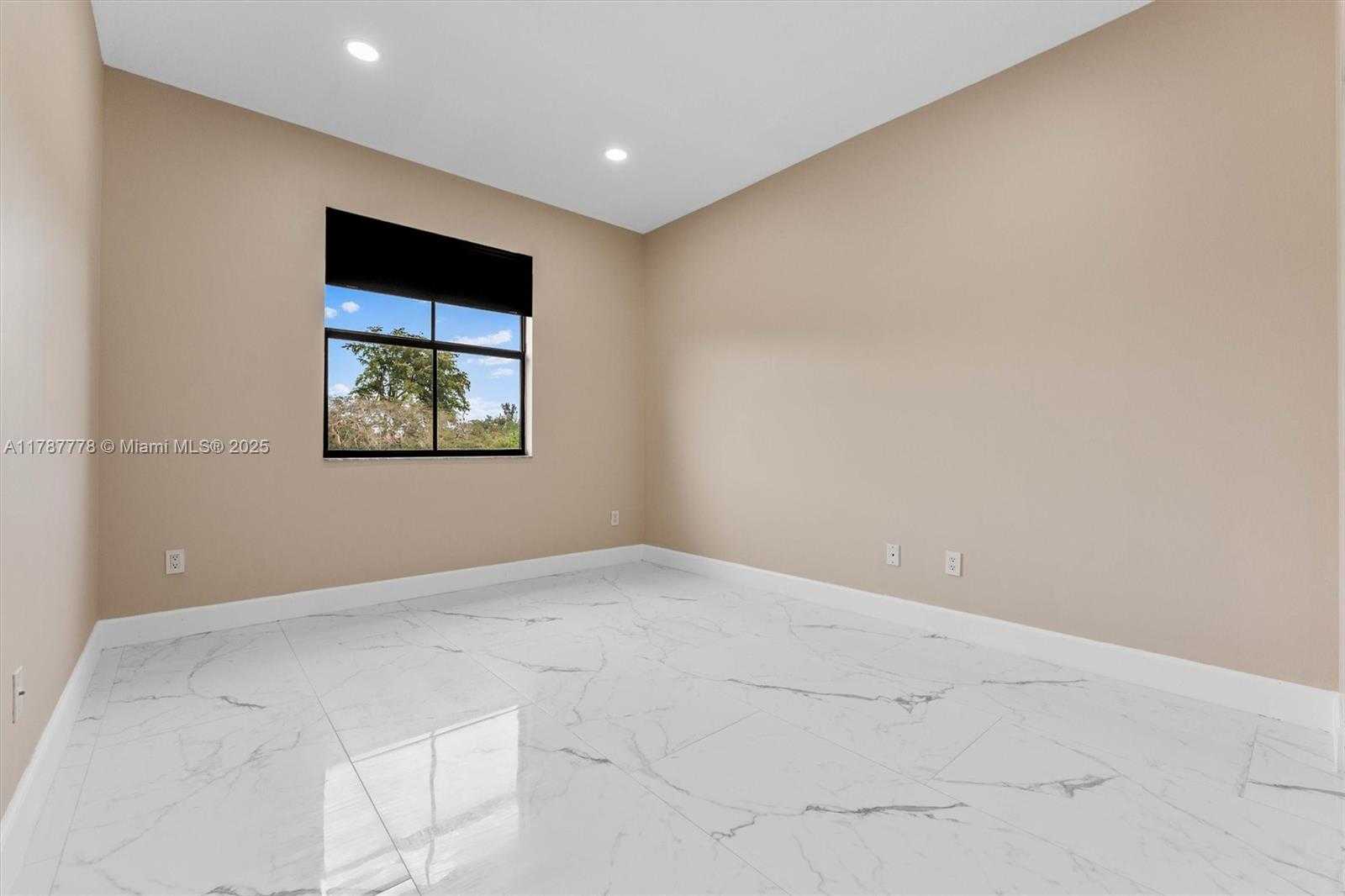 Small Image of 4814 NORTH WEST 56TH CT, Tamarac Number 14