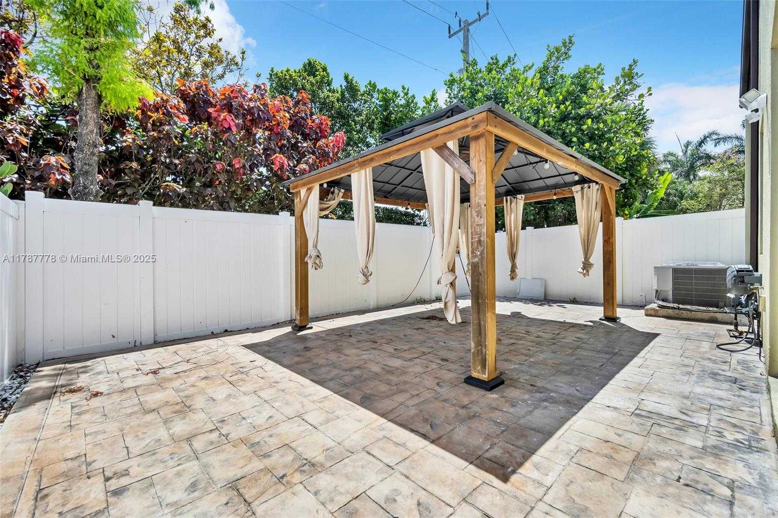 Small Image of 4814 NORTH WEST 56TH CT, Tamarac Number 21