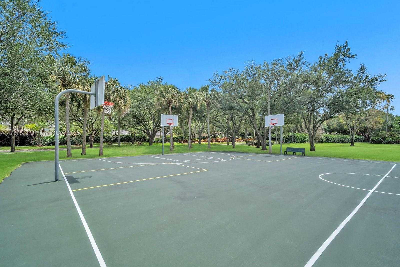 Small Image of 2724 CAYENNE AVE, Cooper City Number 39
