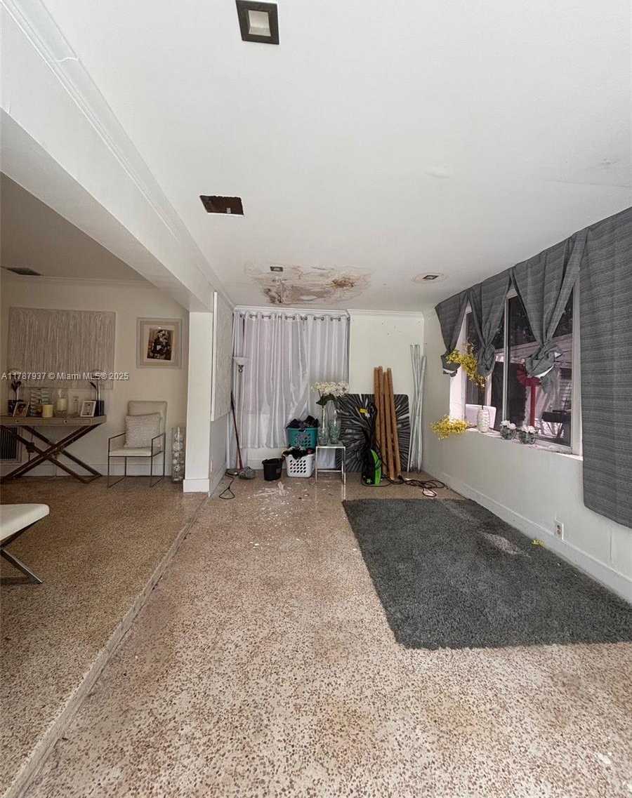 Small Image of 1830 NORTH WEST 187TH TER, Miami Gardens Number 2