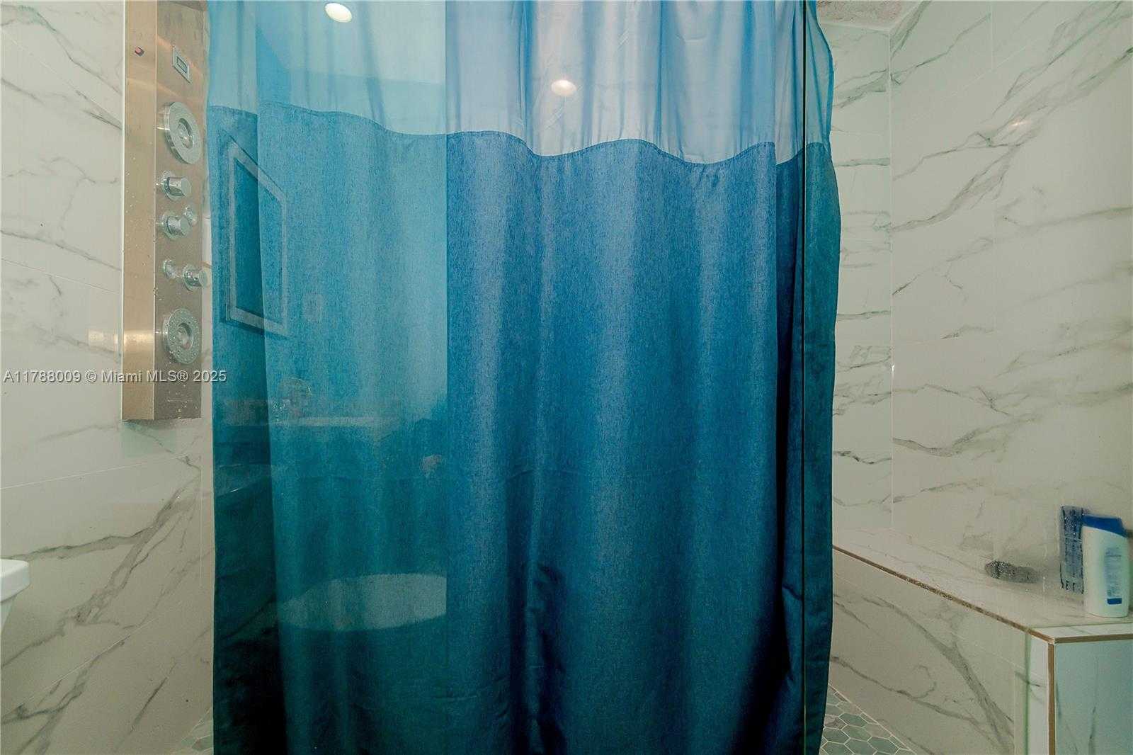 Small Image of 1027 NORTH EAST 33RD ST, Oakland Park Number 16