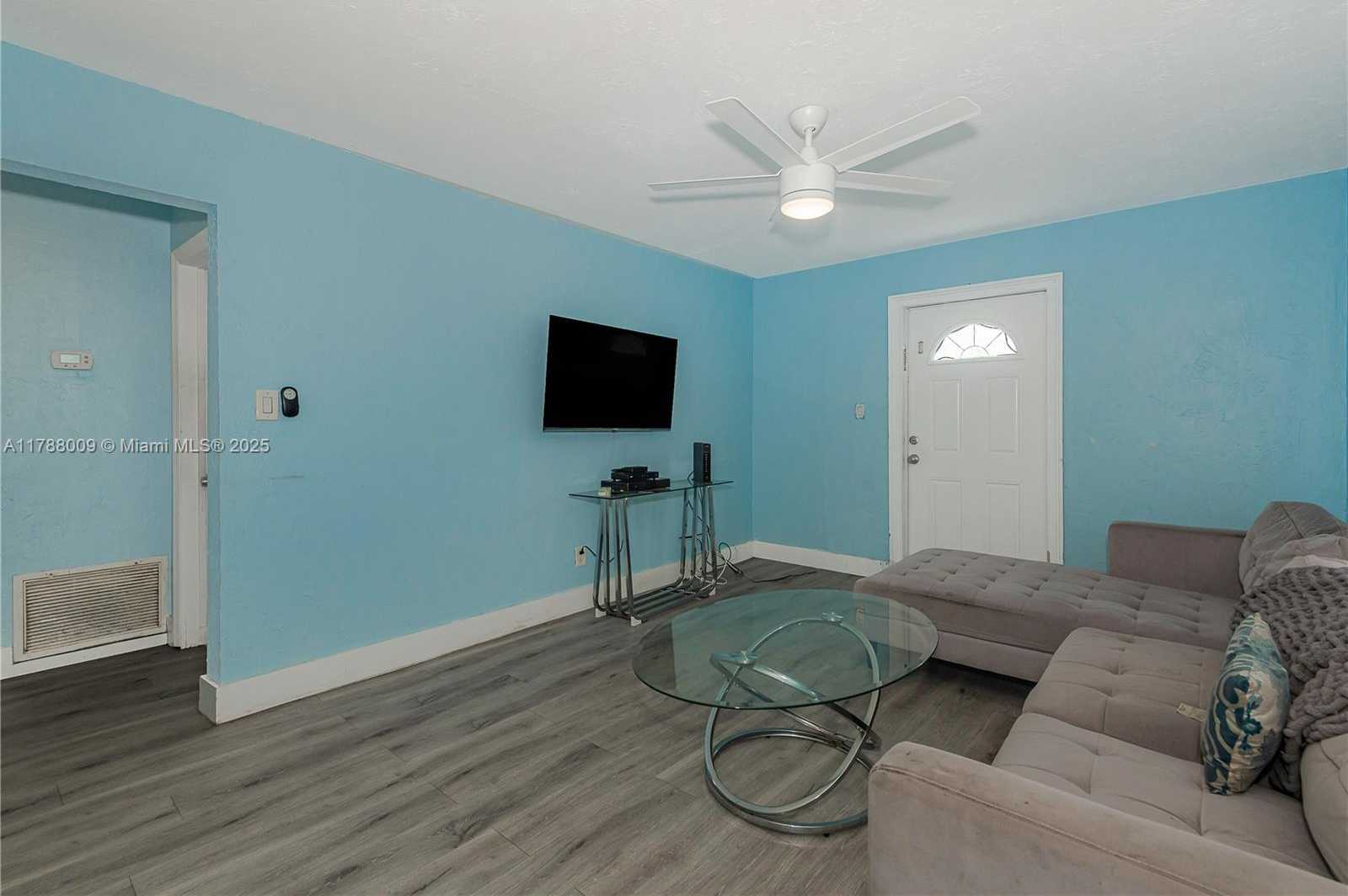 Small Image of 1027 NORTH EAST 33RD ST, Oakland Park Number 4