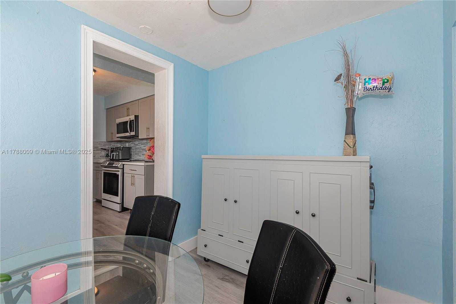 Small Image of 1027 NORTH EAST 33RD ST, Oakland Park Number 9