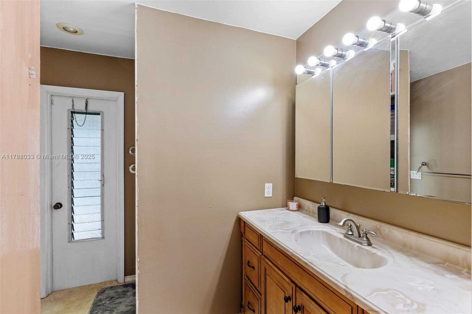 Small Image of 3890 NORTH WEST 4TH CT, Coconut Creek Number 20