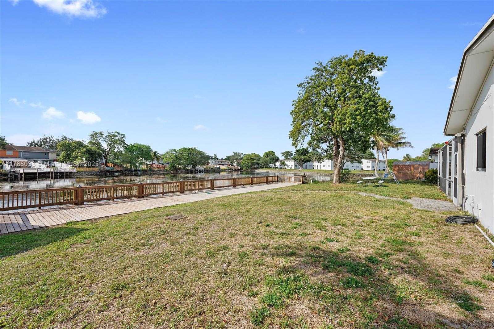 Small Image of 3890 NORTH WEST 4TH CT, Coconut Creek Number 26