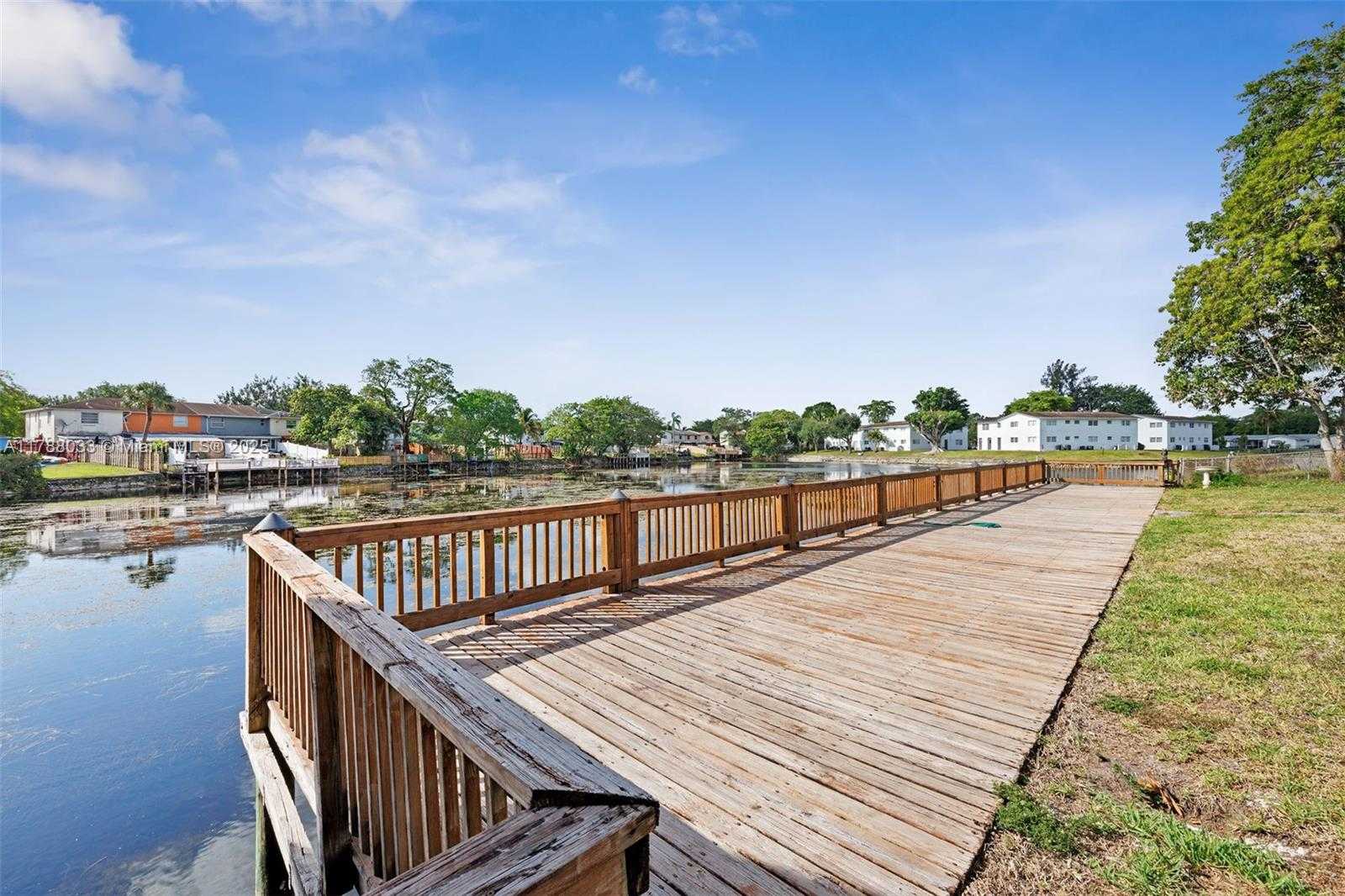Small Image of 3890 NORTH WEST 4TH CT, Coconut Creek Number 28
