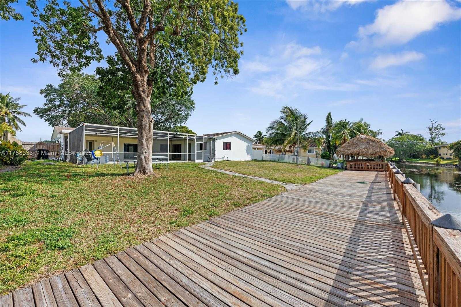 Small Image of 3890 NORTH WEST 4TH CT, Coconut Creek Number 29