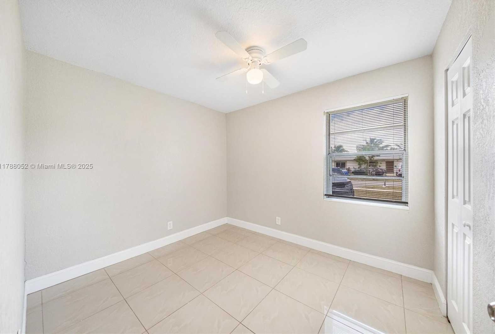 Small Image of 702 SOUTH WEST 79TH AVE, North Lauderdale Number 37